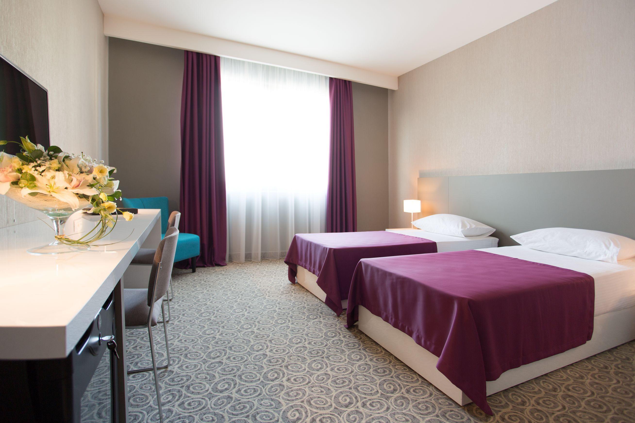 Radisson Red Belgrade Otel Dış mekan fotoğraf
