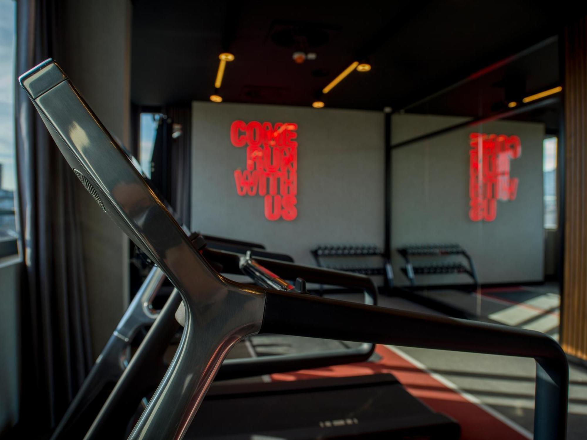 Radisson Red Belgrade Otel Dış mekan fotoğraf