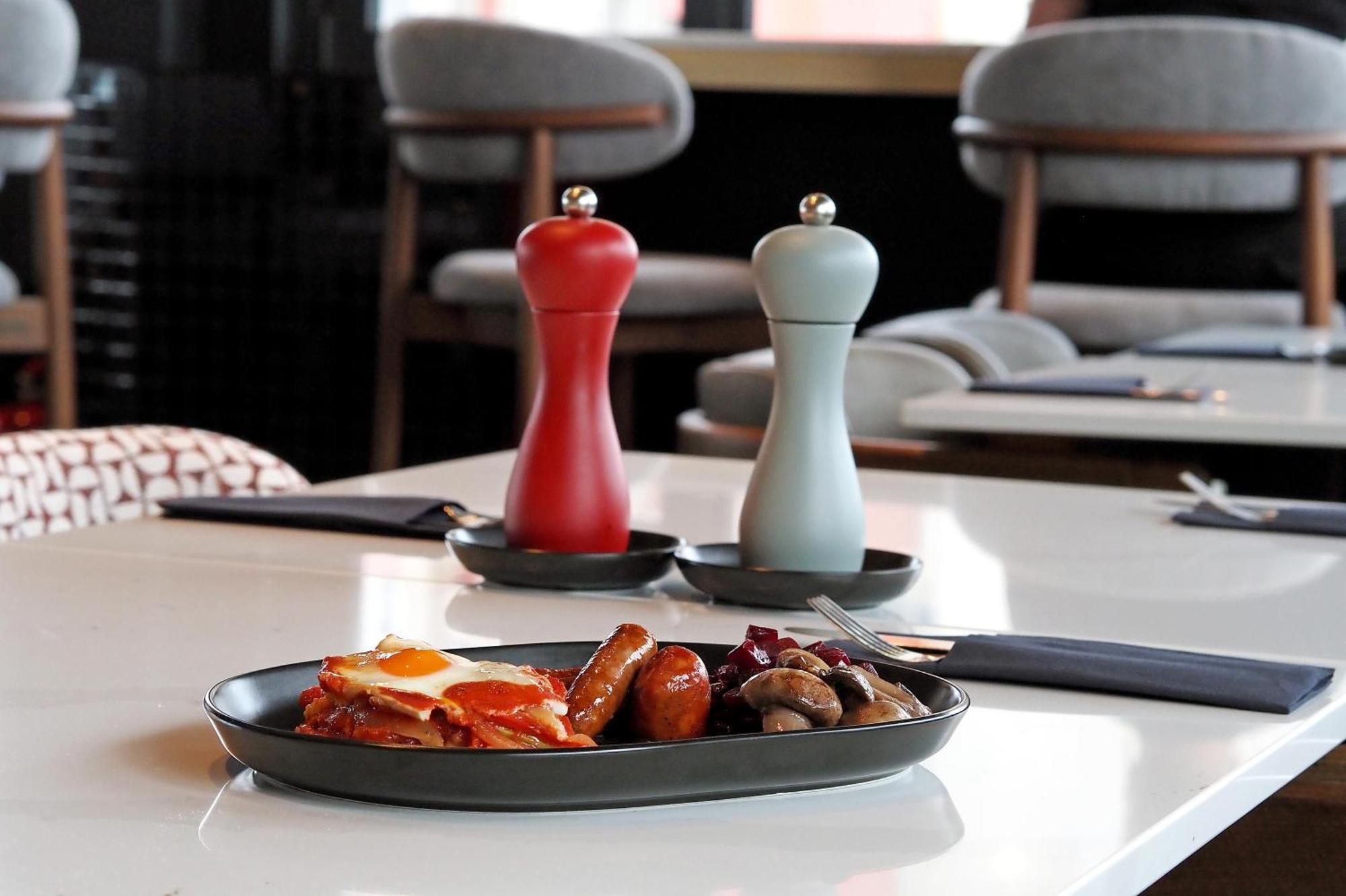 Radisson Red Belgrade Otel Dış mekan fotoğraf