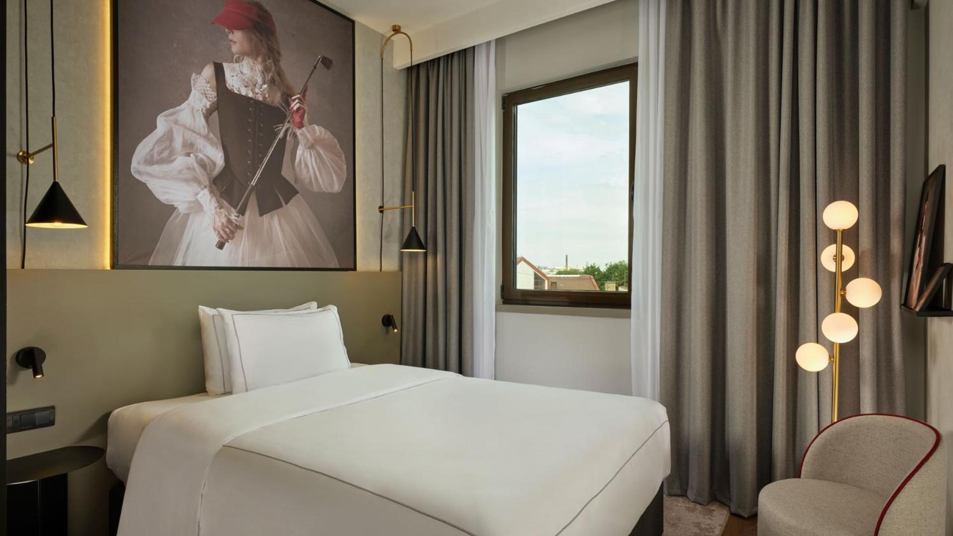 Radisson Red Belgrade Otel Oda fotoğraf