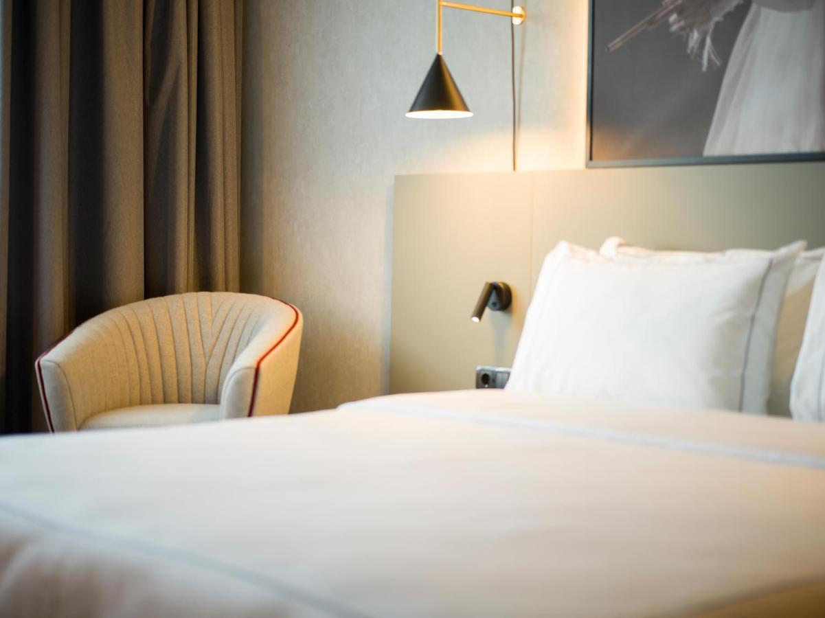 Radisson Red Belgrade Otel Dış mekan fotoğraf